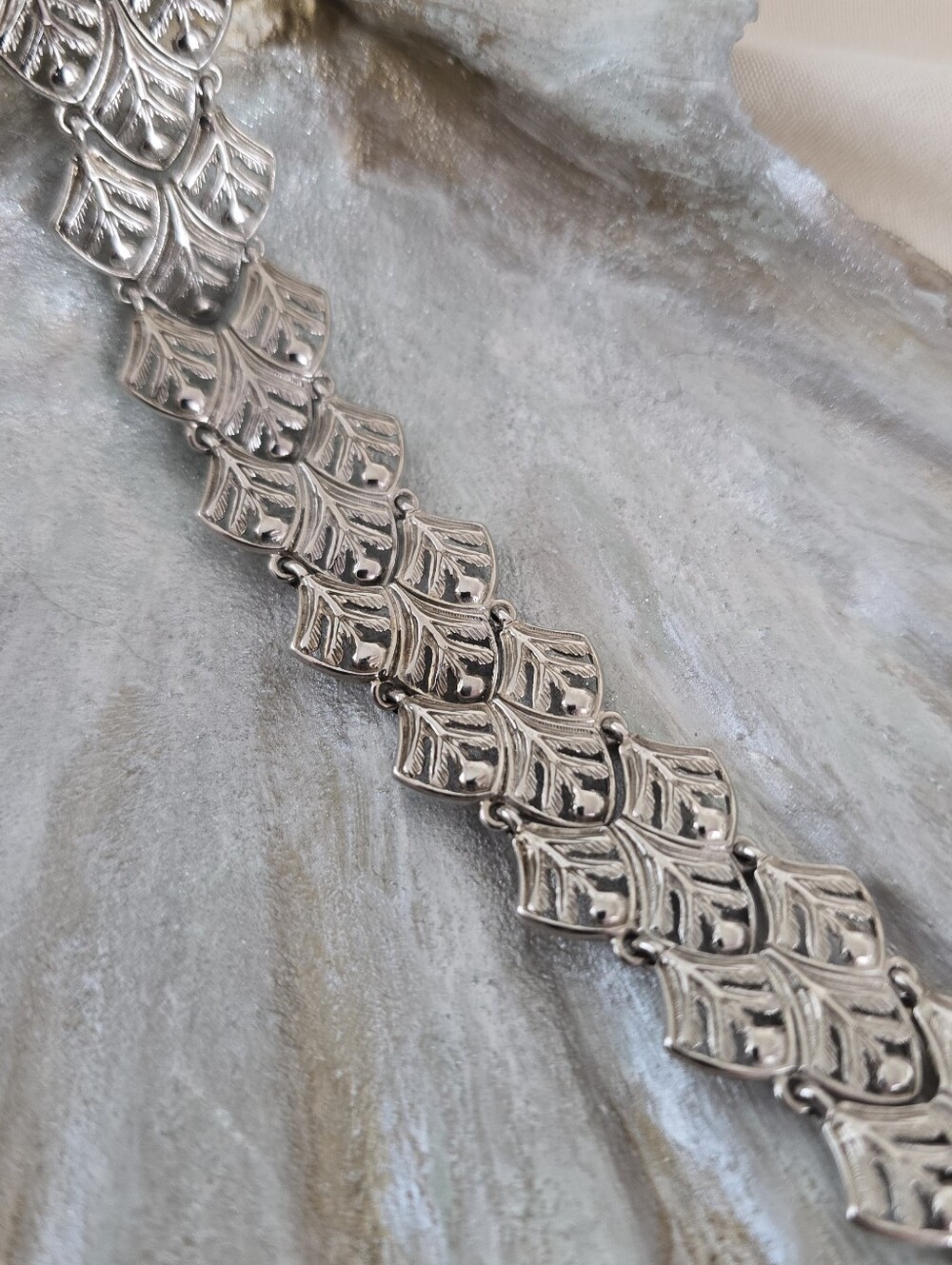 Italian Sterling Vintage-Leaf Link Bracelet